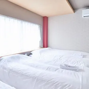 Shinsaibashi House Guest house